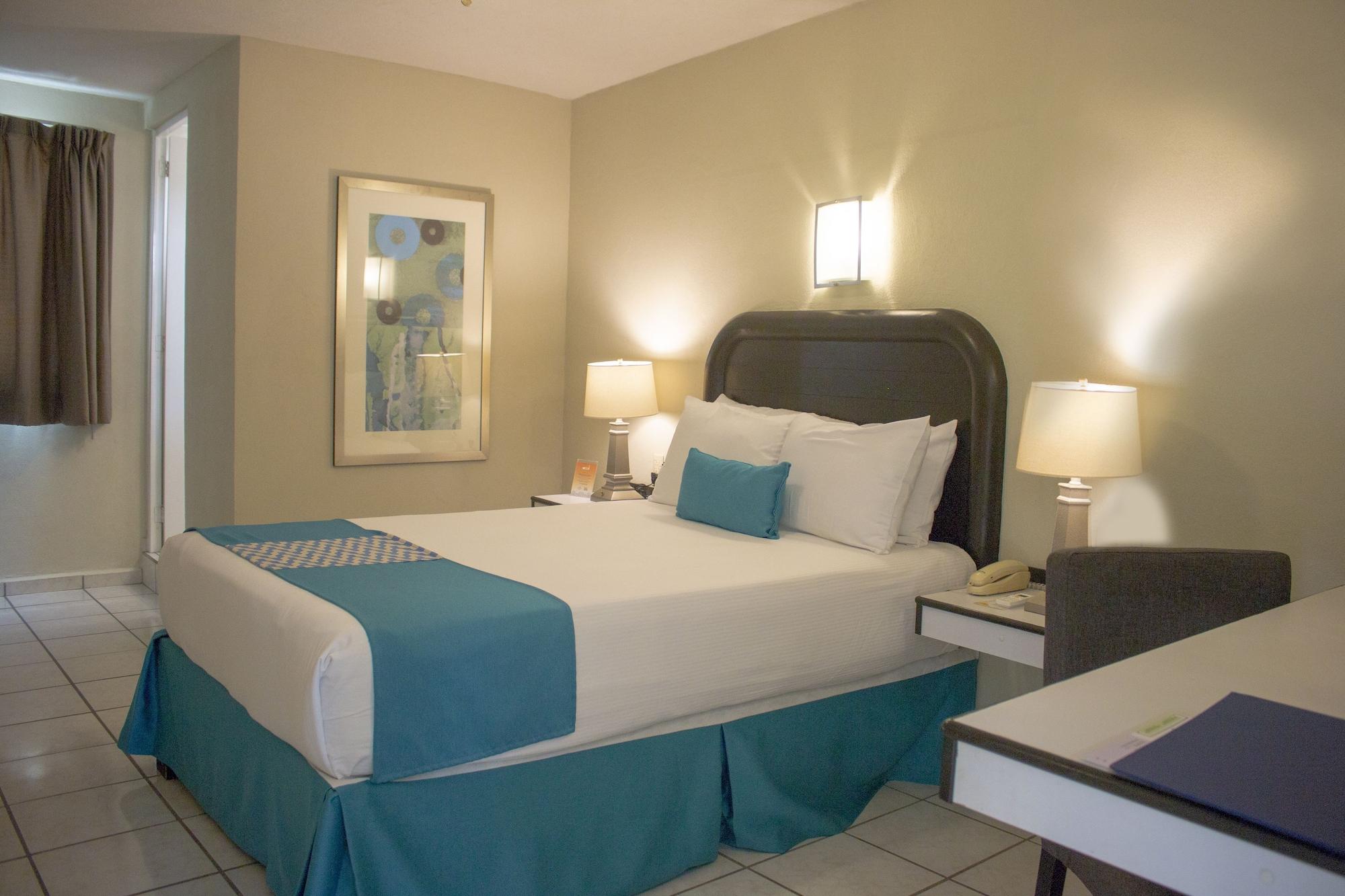 Howard Johnson By Wyndham Guanajuato Leon Avenida Exterior foto
