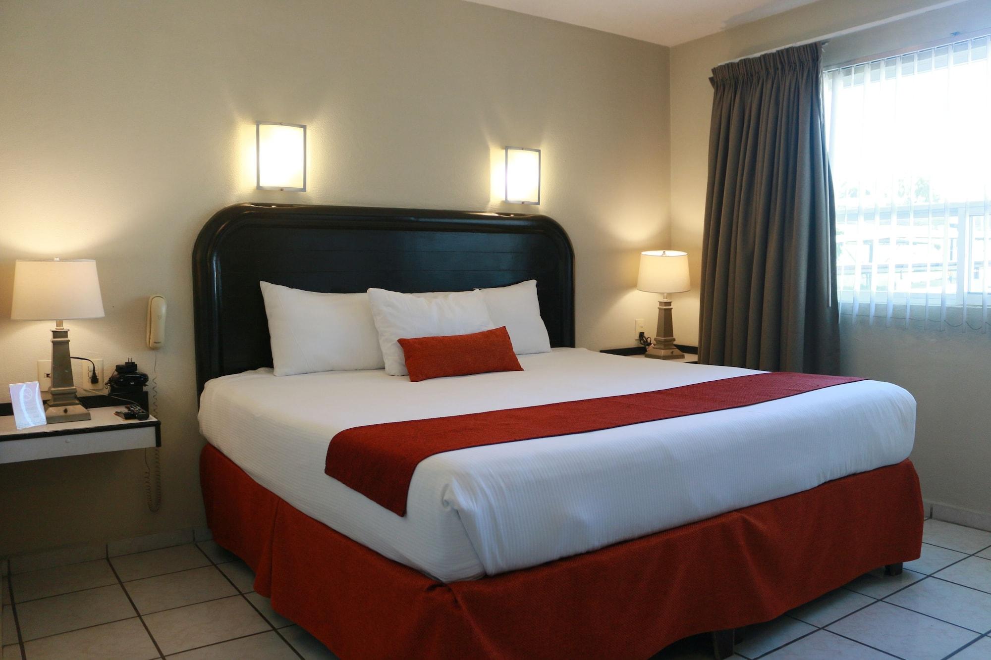 Howard Johnson By Wyndham Guanajuato Leon Avenida Exterior foto