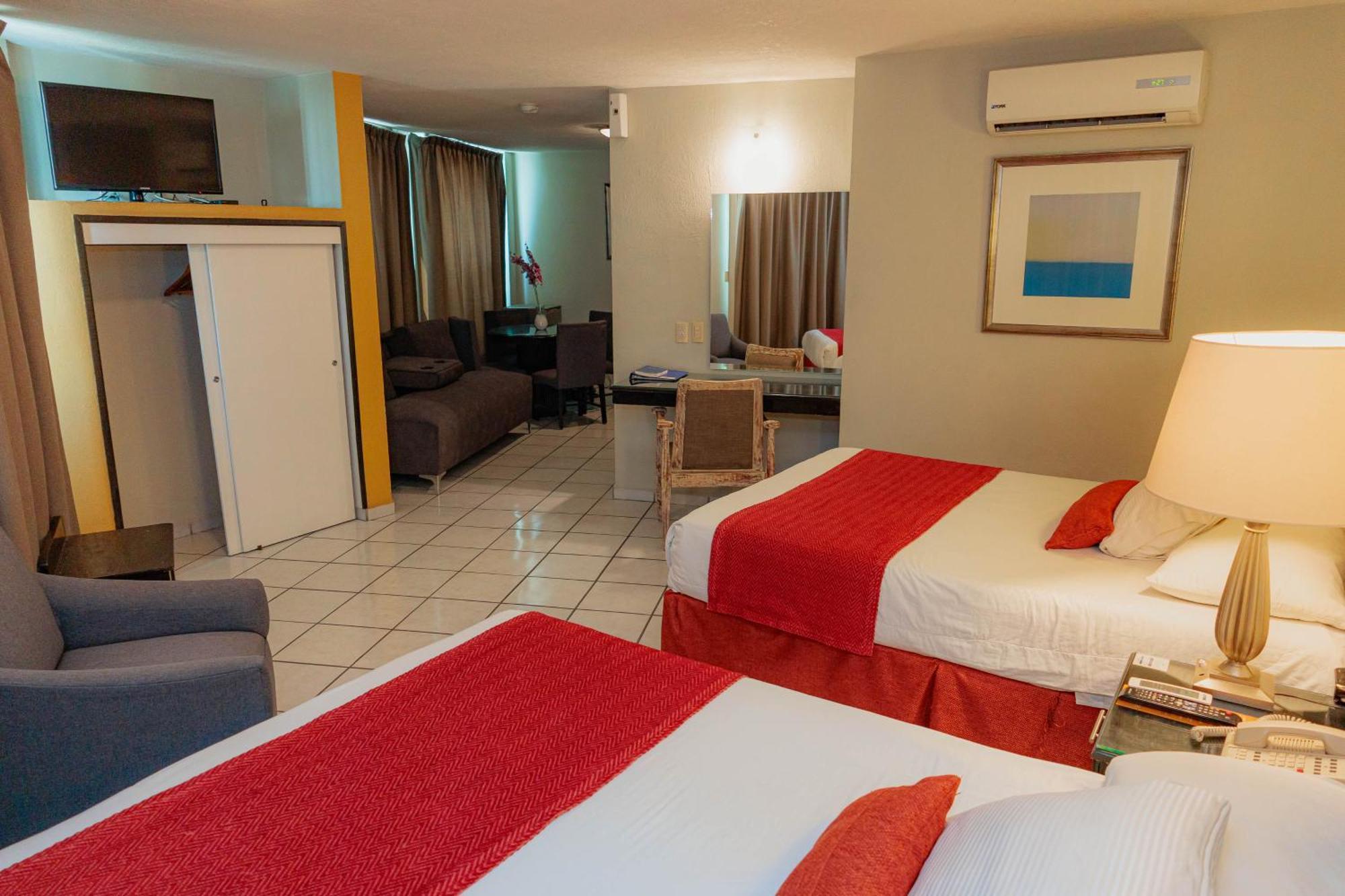 Howard Johnson By Wyndham Guanajuato Leon Avenida Exterior foto