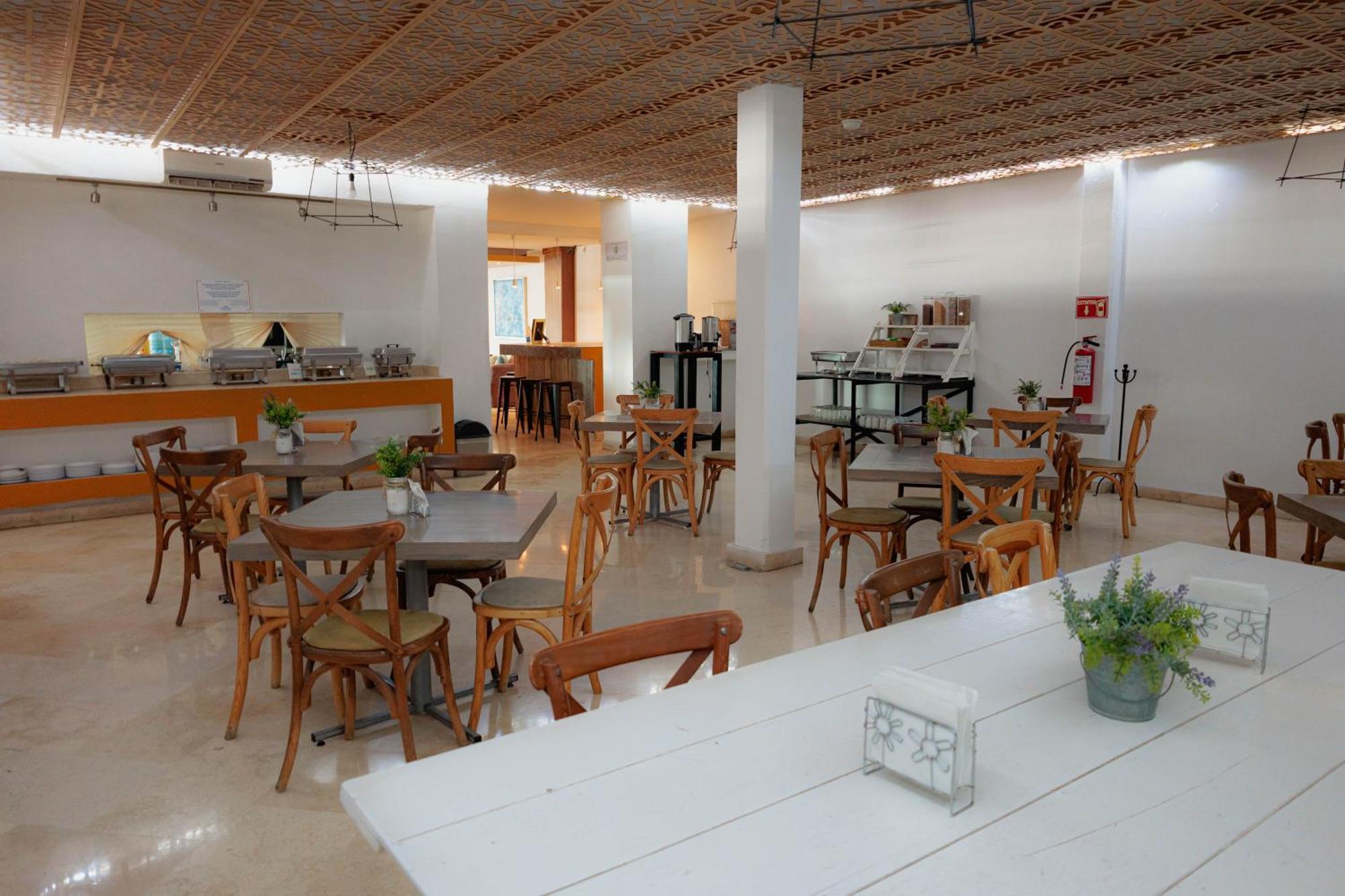 Howard Johnson By Wyndham Guanajuato Leon Avenida Exterior foto